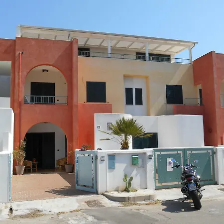 Red Con Spazio Esterno A 50 Metri Dalla Gallipoli